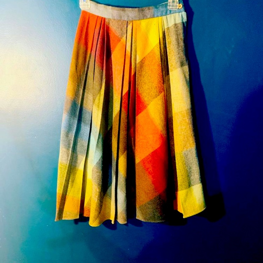 Vintage (1980s) Wool Pleated Skirt